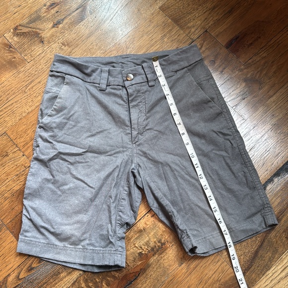 BUNDLE lululemon golf shorts - Picture 8 of 9